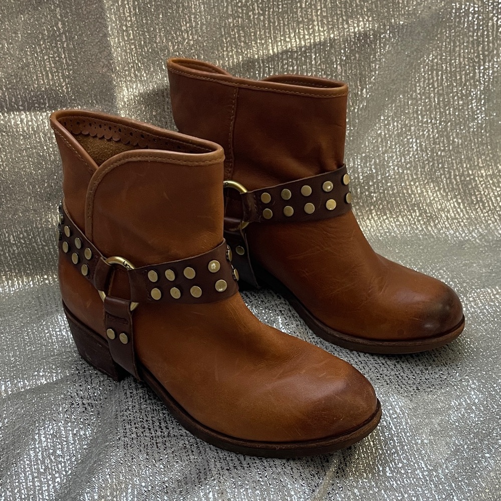 Used Uggs Studded Ankle Boots thank/whiskey size 5.